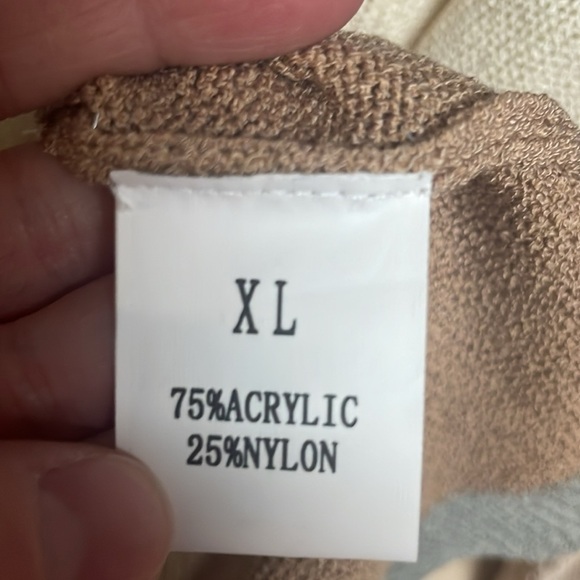 Royal + Reese size XL Striped Gray, White, and Tan V-Neck Lightweight Sweater - Picture 3 of 8